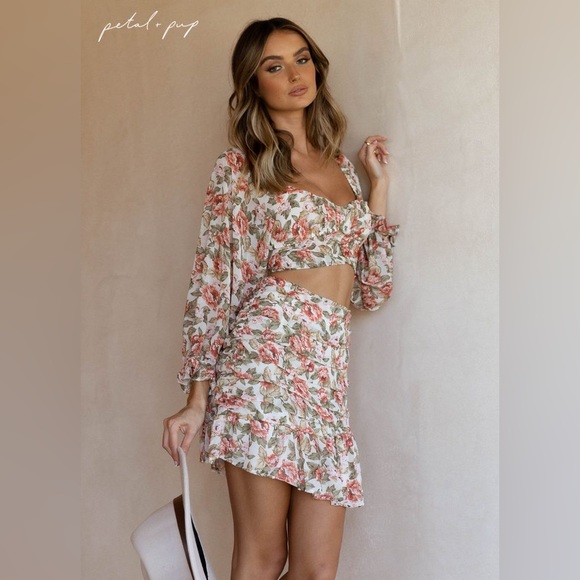 Petal & Pup Floral Two Piece Skirt Set - Adalicia Crop Top & Hasse Mini Skirt - Picture 3 of 11